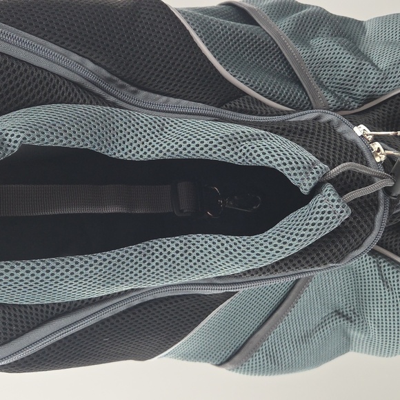 Pet Carrier Backpack with Mesh Window - Picture 12 of 16